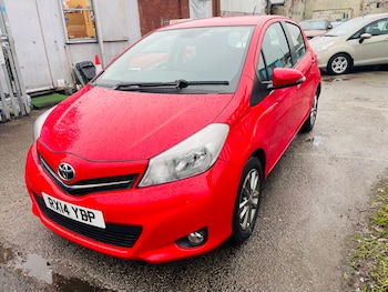 Used Toyota Yaris 2014 for sale - 77240744: Photo