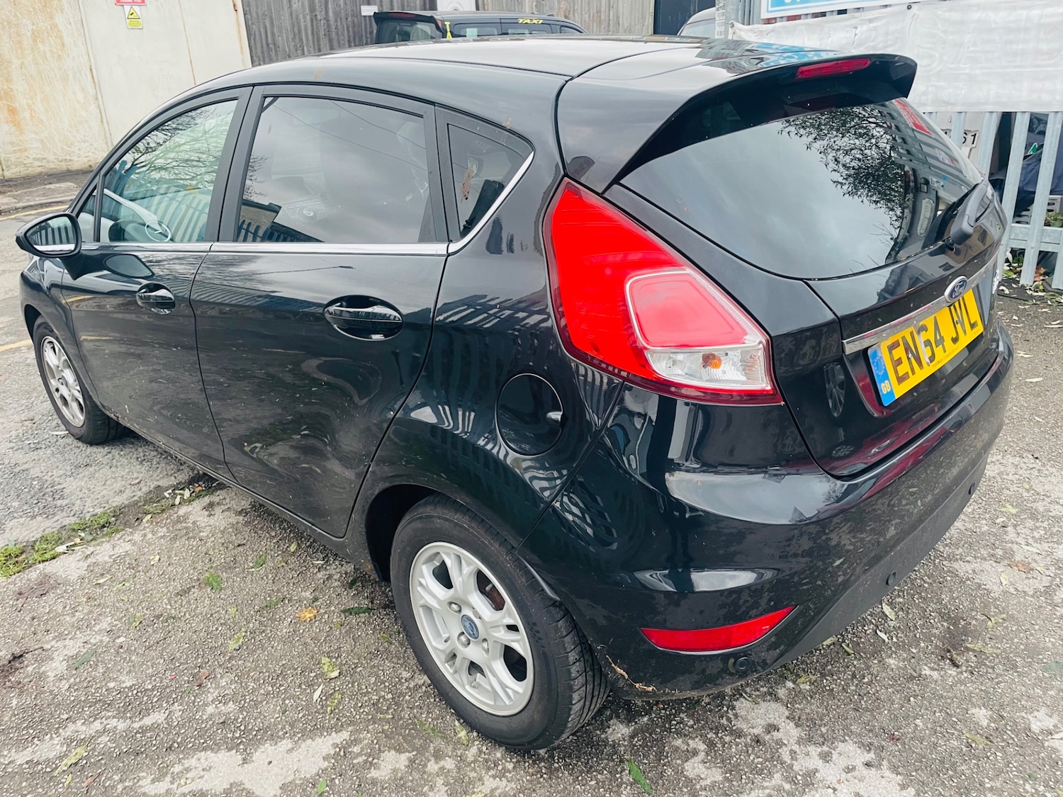 Used Ford Fiesta 2015 for sale - 76797475: Photo 3