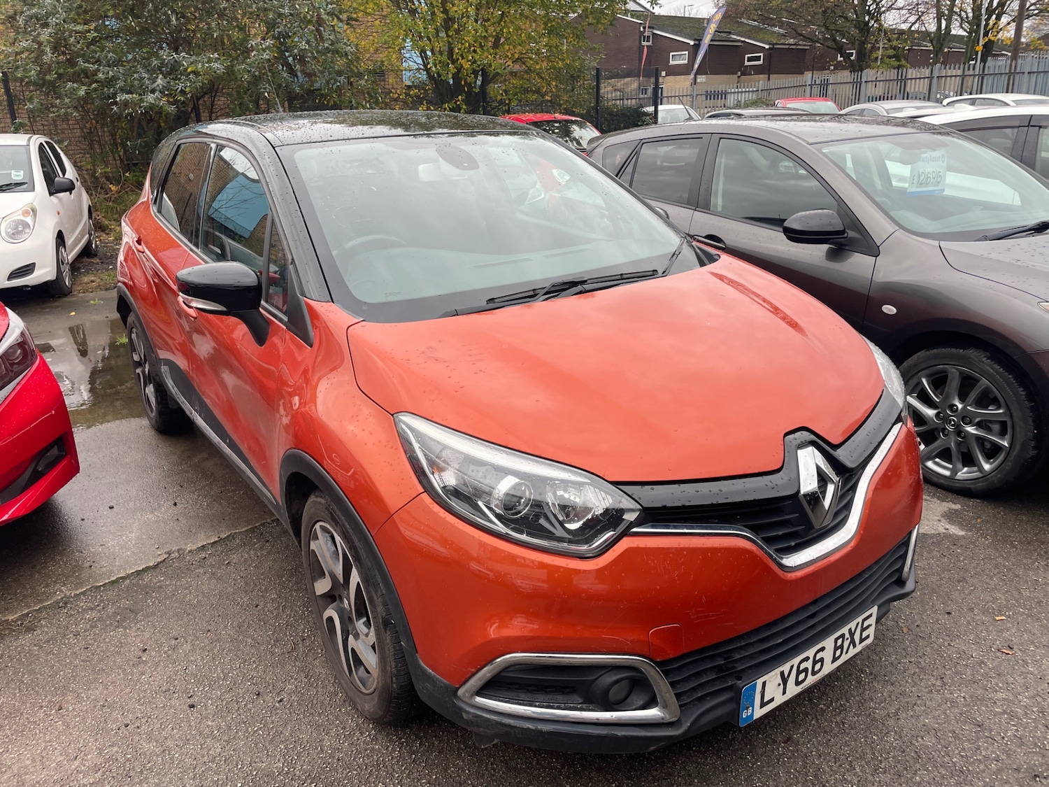 Used Renault Captur 2016 for sale - 76542260: Photo 1