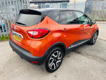 Used Renault Captur 2016 for sale - 76542260: Photo