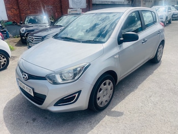 Used Hyundai i20 2014 for sale - 78968009: Photo