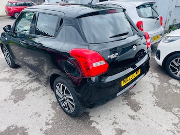 Used Suzuki Swift 2023 for sale - 78644313: Photo
