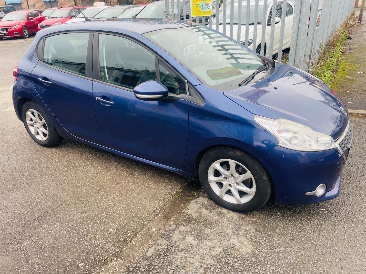 Used Peugeot 208 2013 for sale - 77515335: Photo 14