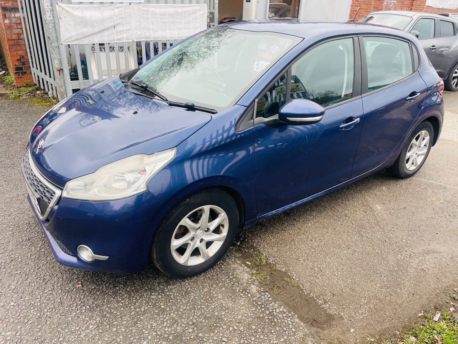 Used Peugeot 208 2013 for sale - 77515335: Photo 15