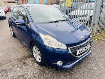 Used Peugeot 208 2013 for sale - 77515335: Photo