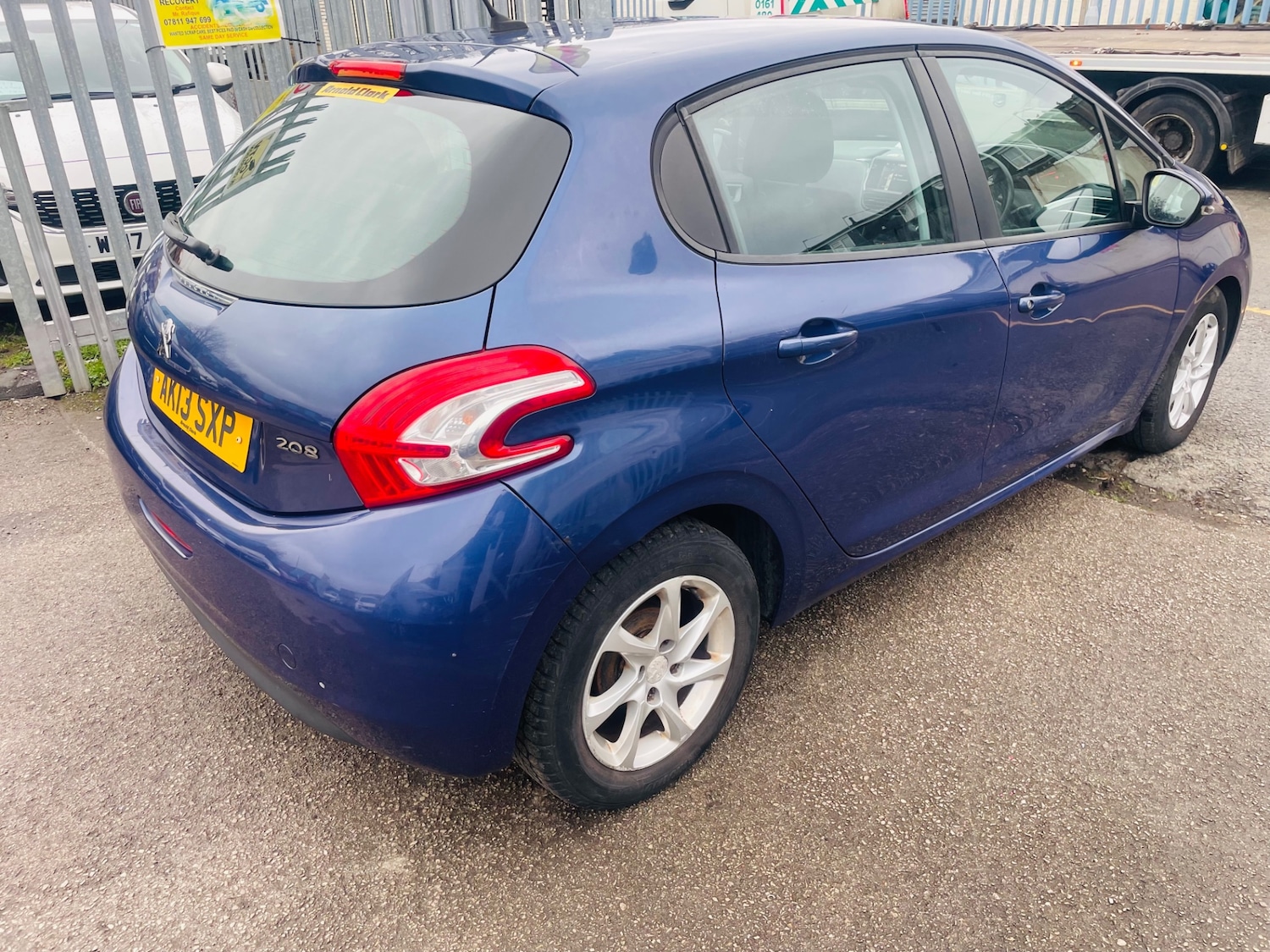 Used Peugeot 208 2013 for sale - 77515335: Photo 6