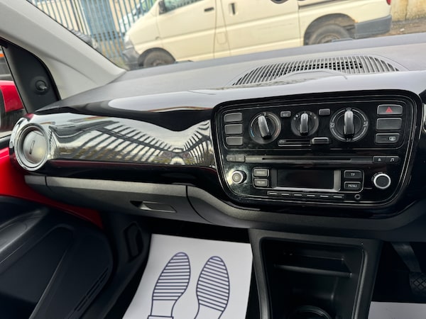 Used Volkswagen up! 2015 for sale - 72928746: Photo 20