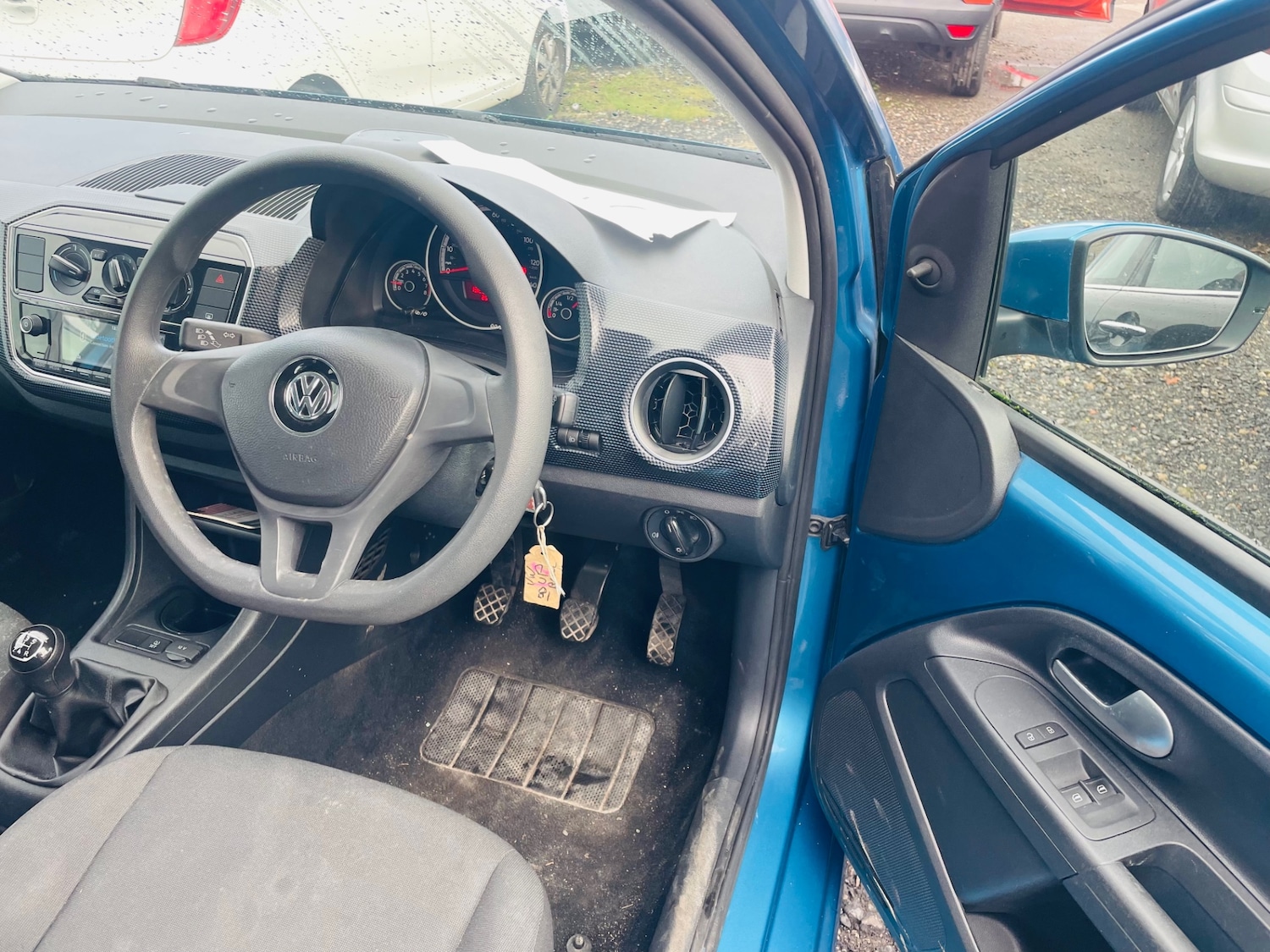 Used Volkswagen up! 2018 for sale - 77240216: Photo 8