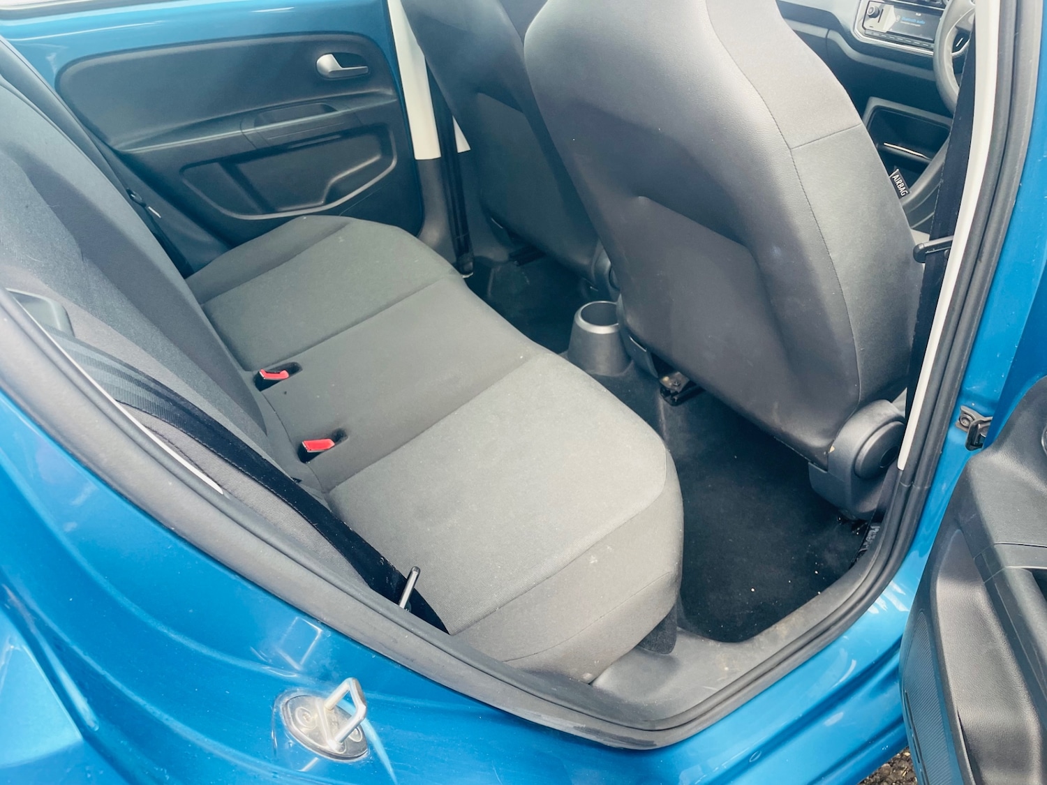 Used Volkswagen up! 2018 for sale - 77240216: Photo 9