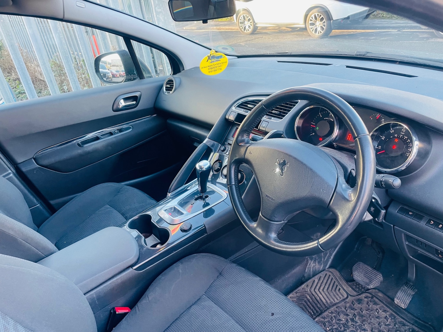 Used Peugeot 3008 2013 for sale - 77128022: Photo 8