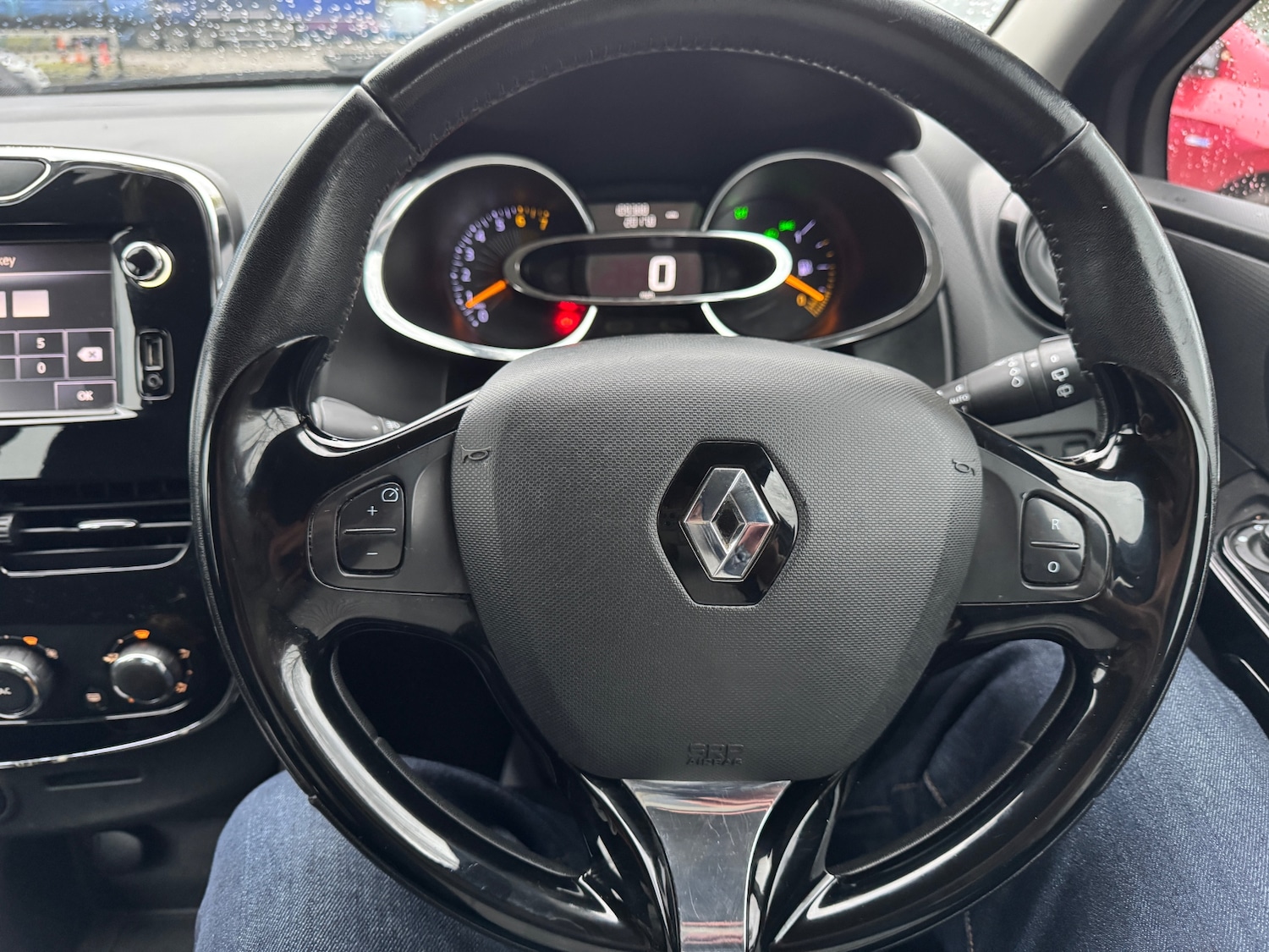 Used Renault Clio 2013 for sale - 76579889: Photo 13