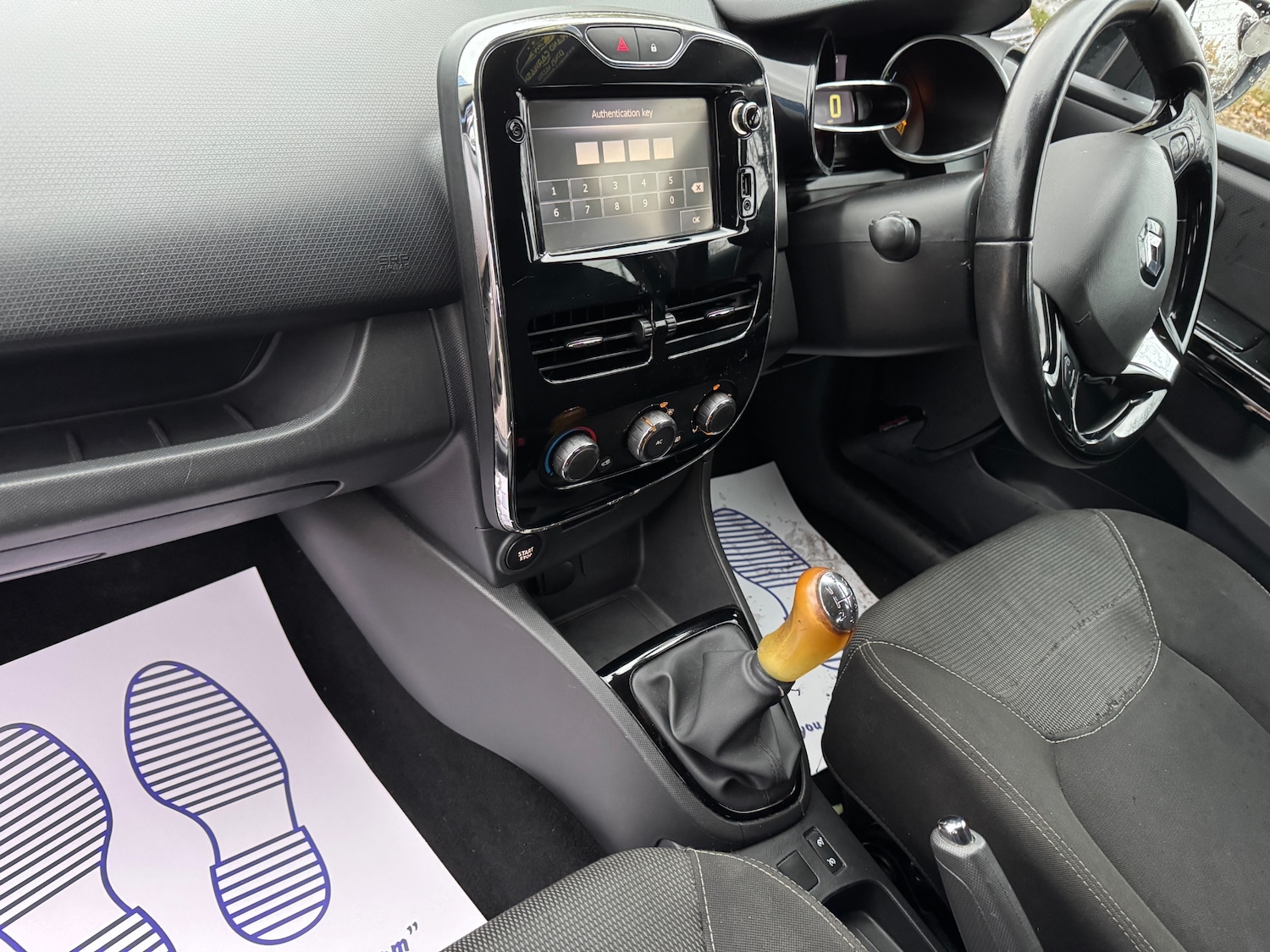 Used Renault Clio 2013 for sale - 76579889: Photo 28