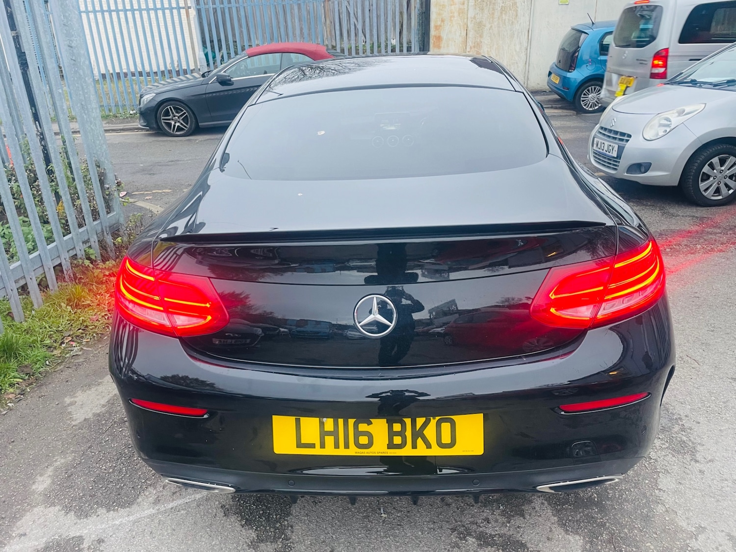 Used Mercedes-Benz C Class 2016 for sale - 77329580: Photo 3