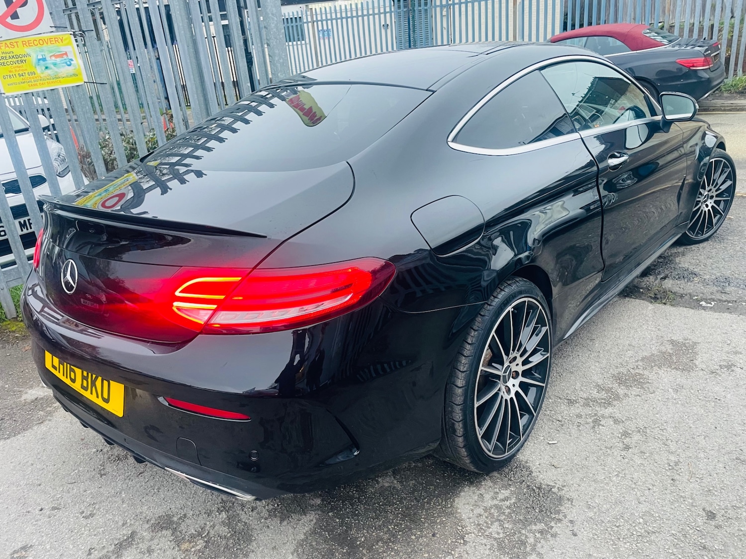 Used Mercedes-Benz C Class 2016 for sale - 77329580: Photo 4