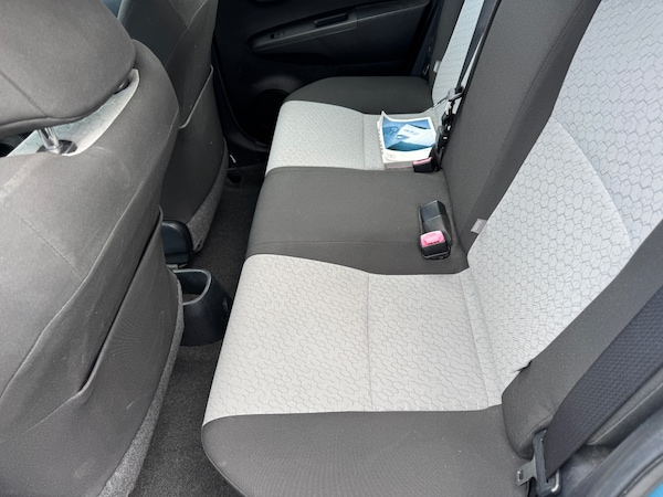 Used Toyota Yaris 2011 for sale - 74826606: Photo 28