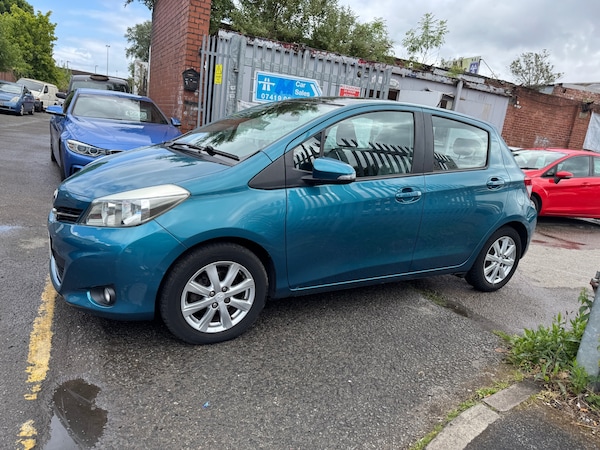 Used Toyota Yaris 2011 for sale - 74826606: Photo 5