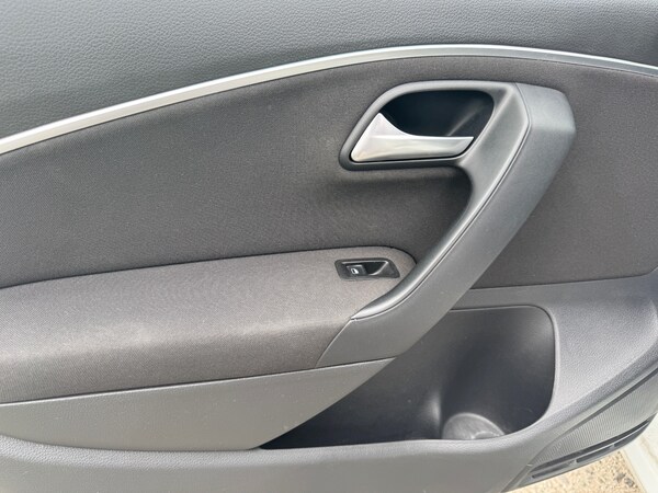 Used Volkswagen Polo 2016 for sale - 75550598: Photo 32