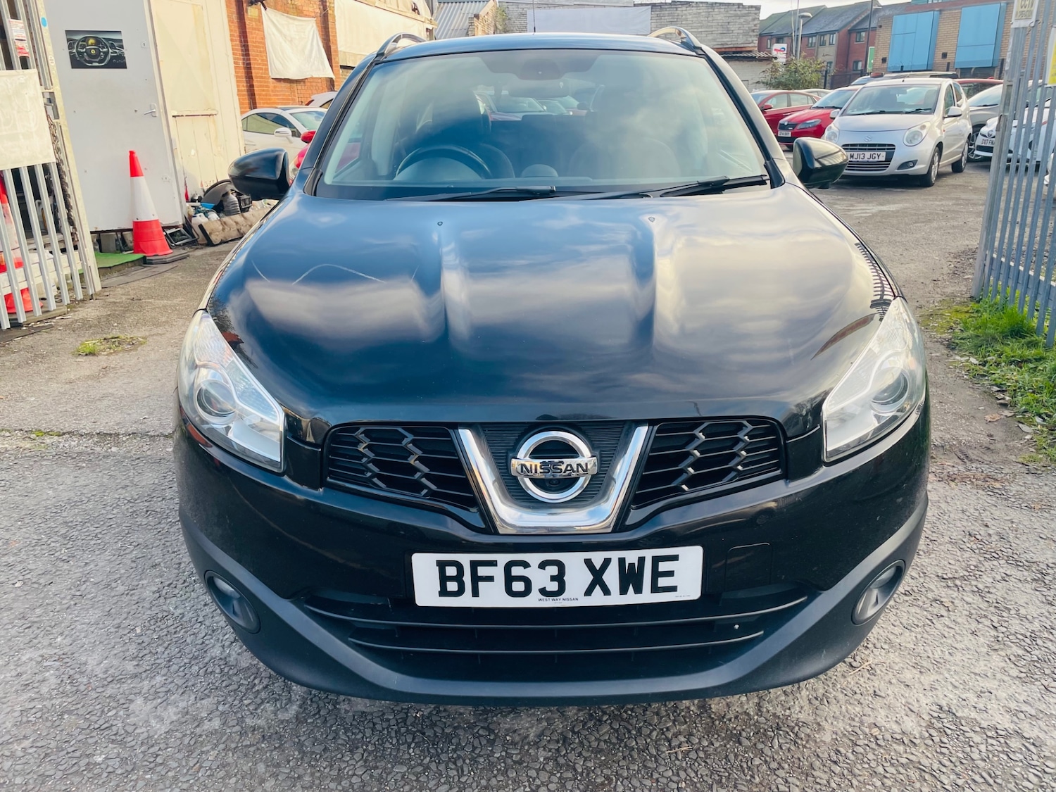 Used Nissan Qashqai 2013 for sale - 76796760: Photo 2