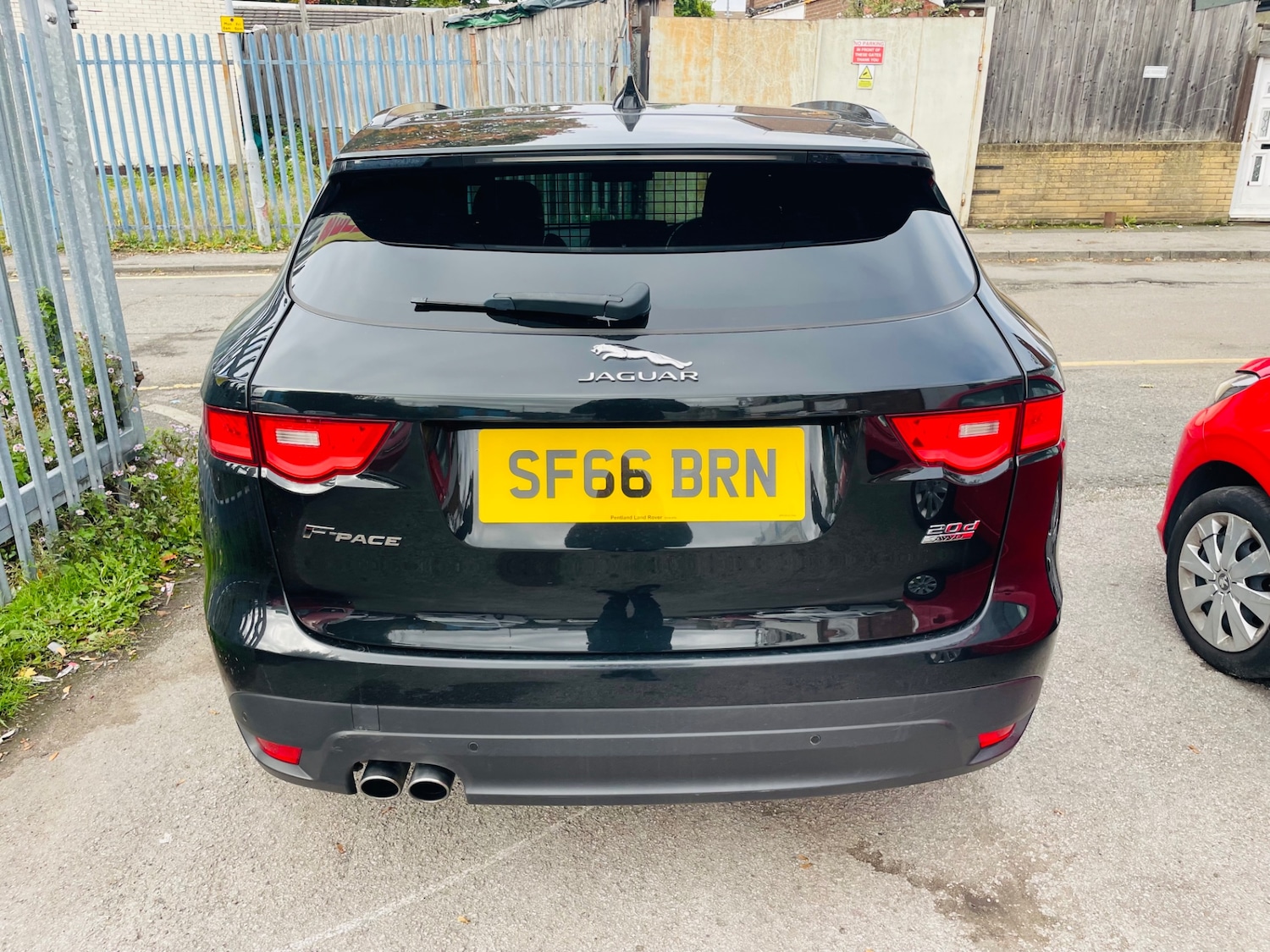 Used Jaguar F-Pace 2016 for sale - 76245670: Photo 3