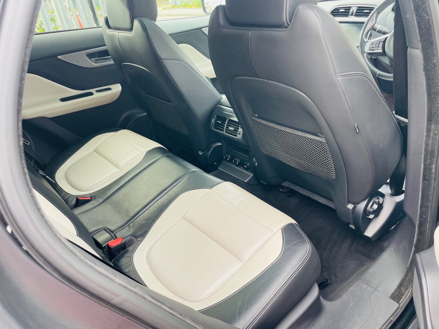 Used Jaguar F-Pace 2016 for sale - 76245670: Photo 7