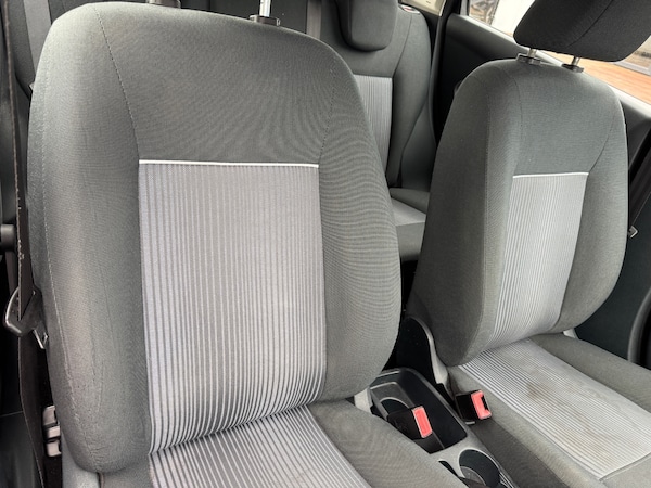 Used Ford Fiesta 2010 for sale - 76250760: Photo 11