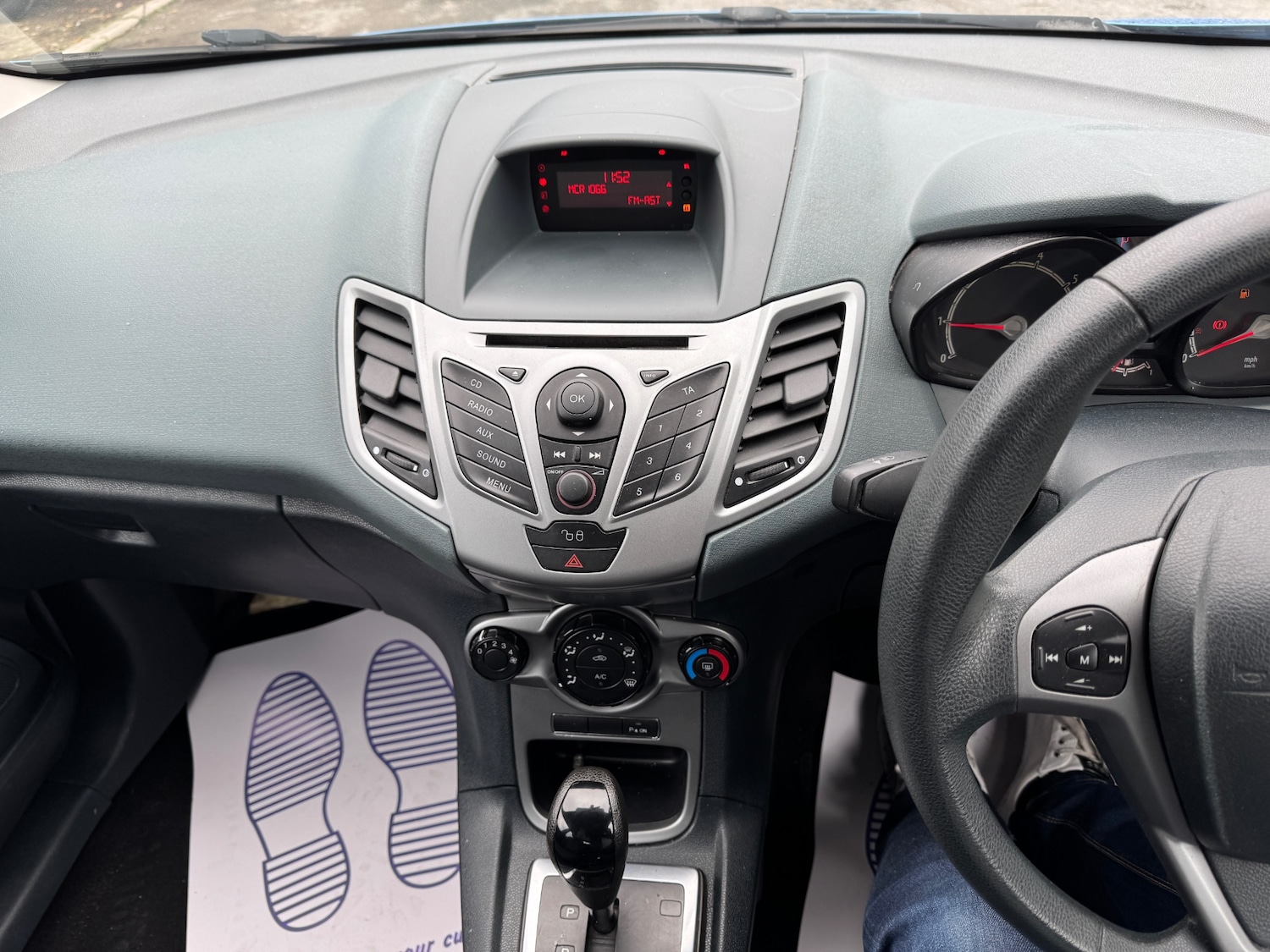 Used Ford Fiesta 2010 for sale - 76250760: Photo 16