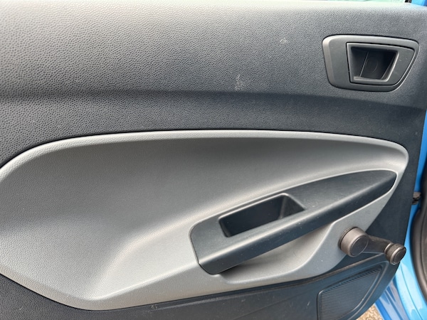 Used Ford Fiesta 2010 for sale - 76250760: Photo 25
