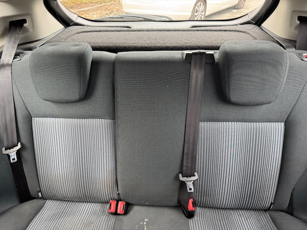 Used Ford Fiesta 2010 for sale - 76250760: Photo 27