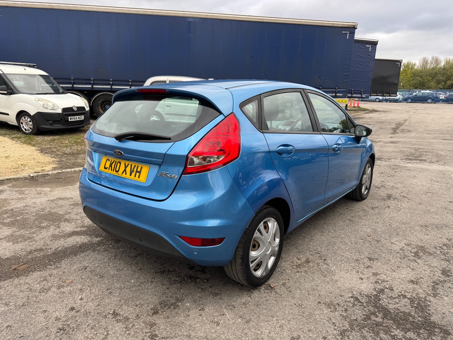 Used Ford Fiesta 2010 for sale - 76250760: Photo 8