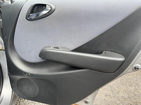 Used Honda Jazz 2005 for sale - 73710002: Photo 7