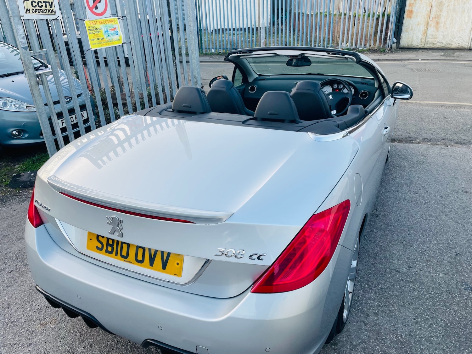 Used Peugeot 308 2010 for sale - 77750355: Photo 15