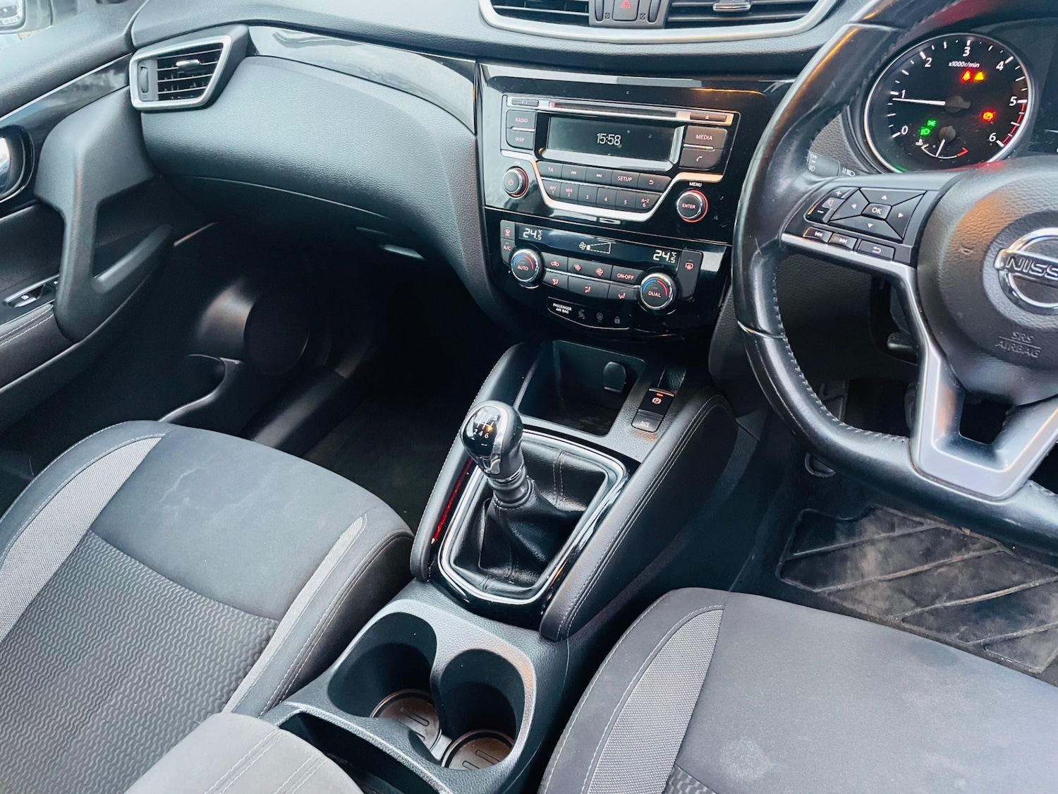 Used Nissan Qashqai 2017 for sale - 77329366: Photo 9