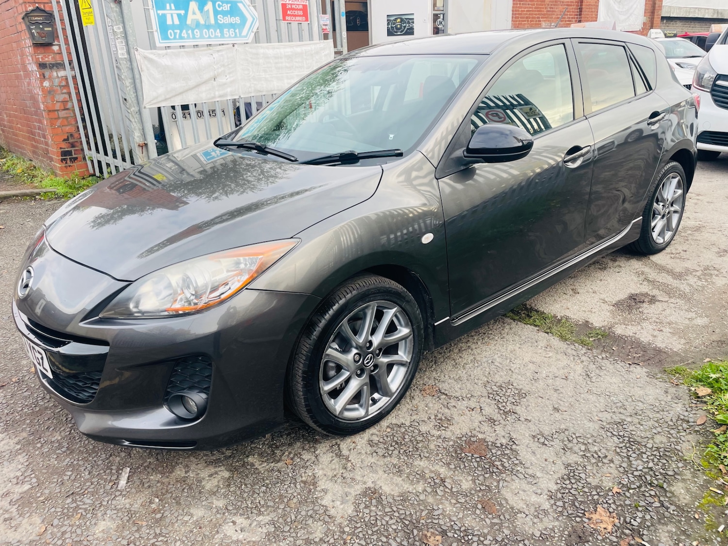 Used Mazda Mazda3 2013 for sale - 76497161: Photo 5
