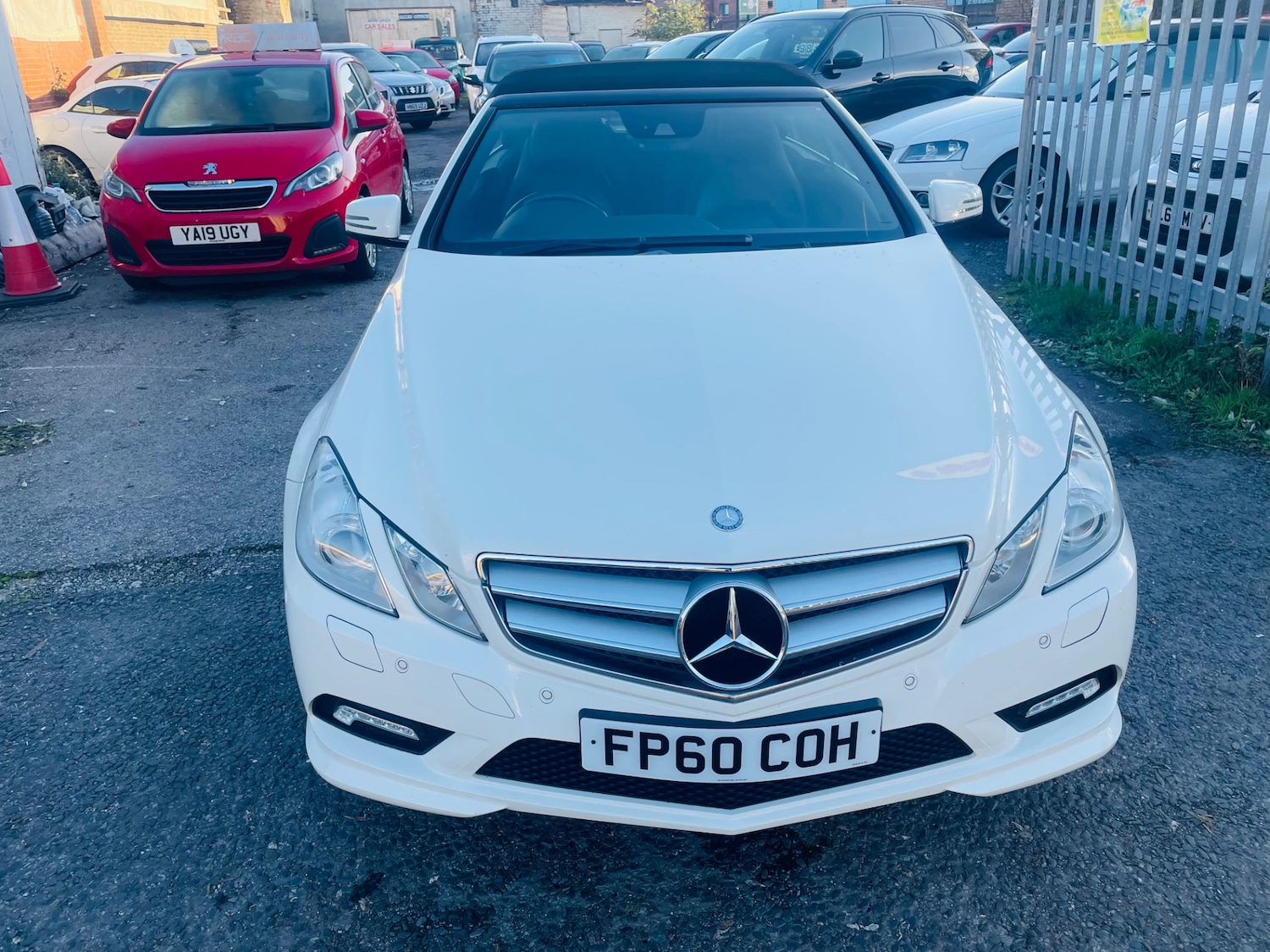 Used Mercedes-Benz E Class 2010 for sale - 76669251: Photo 2