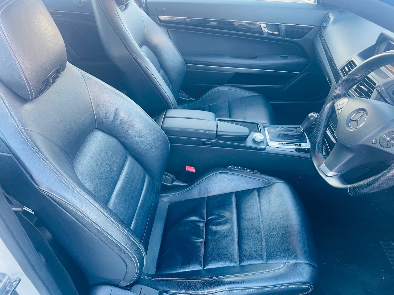 Used Mercedes-Benz E Class 2010 for sale - 76669251: Photo 8