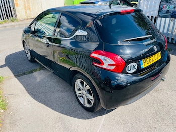 Used Peugeot 208 2012 for sale - 78525897: Photo