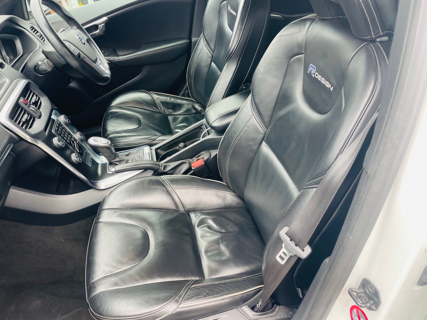 Used Volvo V40 2013 for sale - 77617897: Photo 16