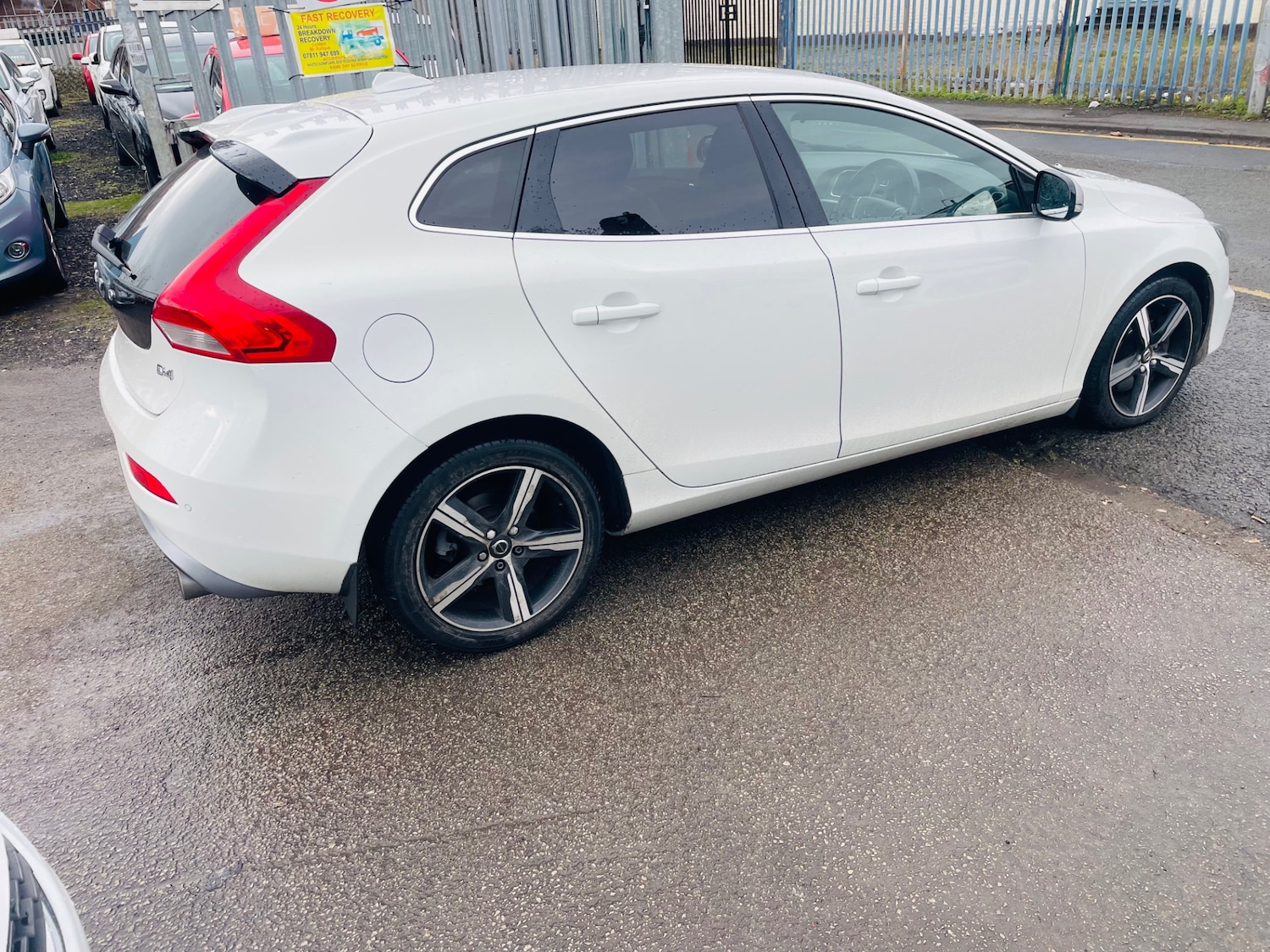 Used Volvo V40 2013 for sale - 77617897: Photo 20