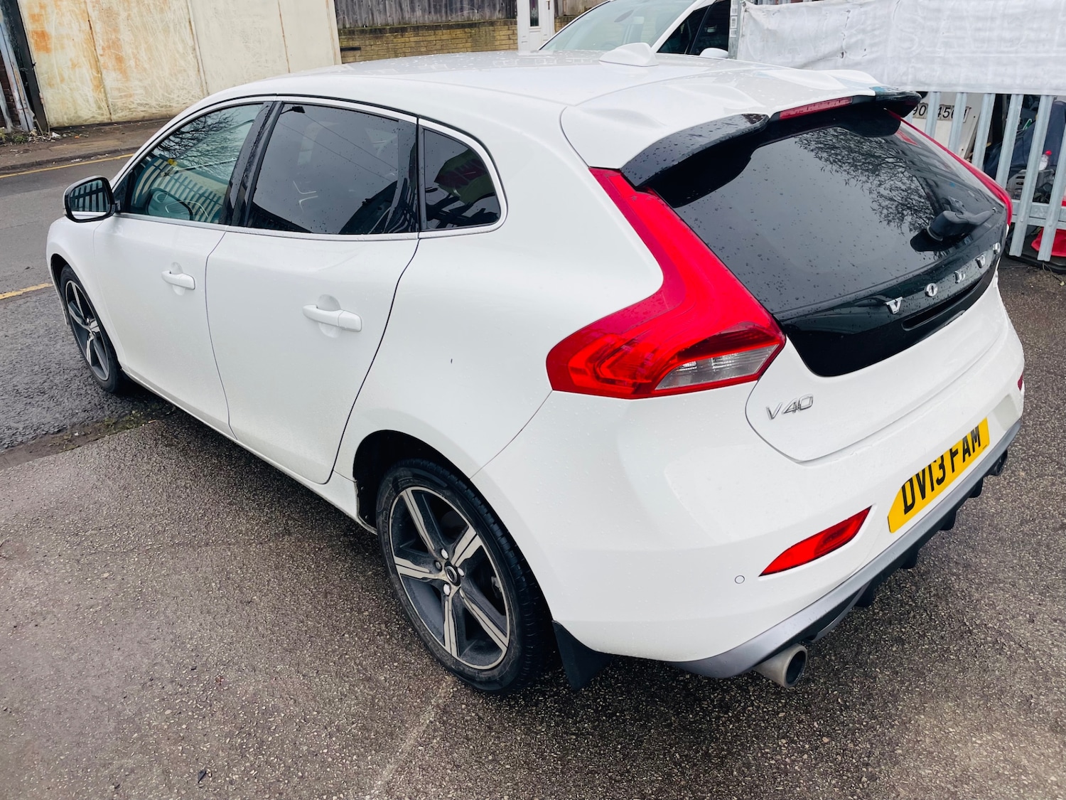 Used Volvo V40 2013 for sale - 77617897: Photo 4