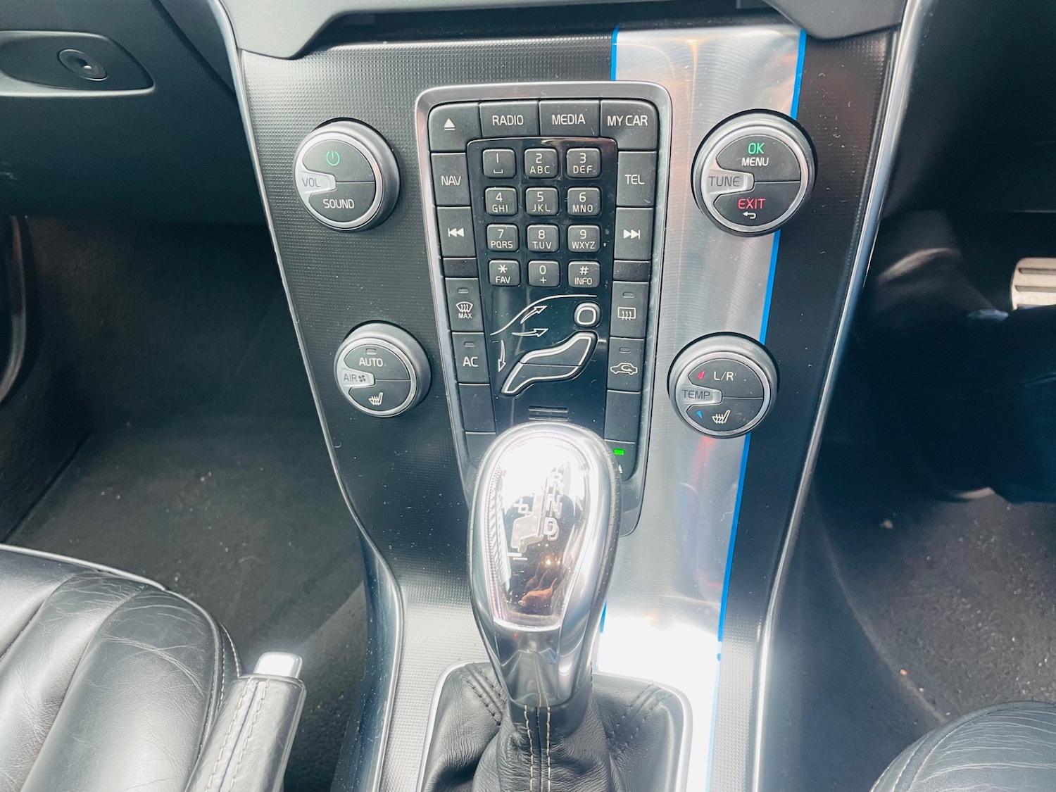 Used Volvo V40 2013 for sale - 77617897: Photo 9