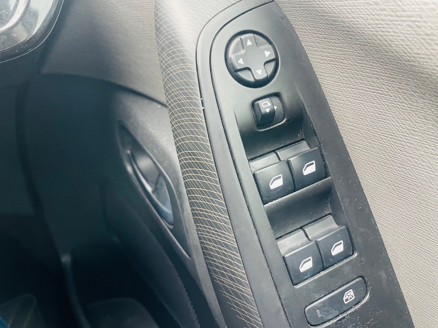 Used Citroen C4 Picasso 2015 for sale - 77616477: Photo 16