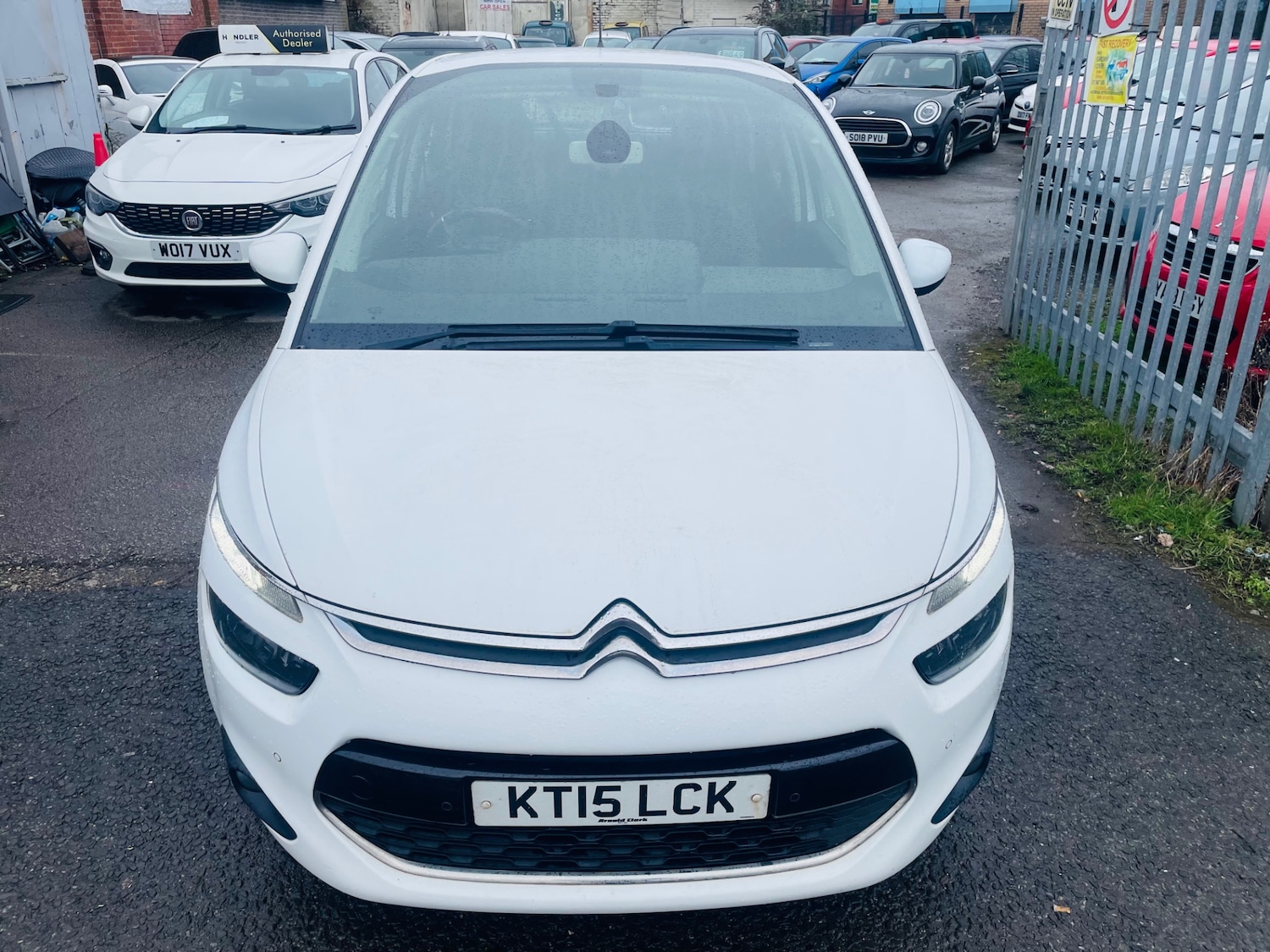 Used Citroen C4 Picasso 2015 for sale - 77616477: Photo 17
