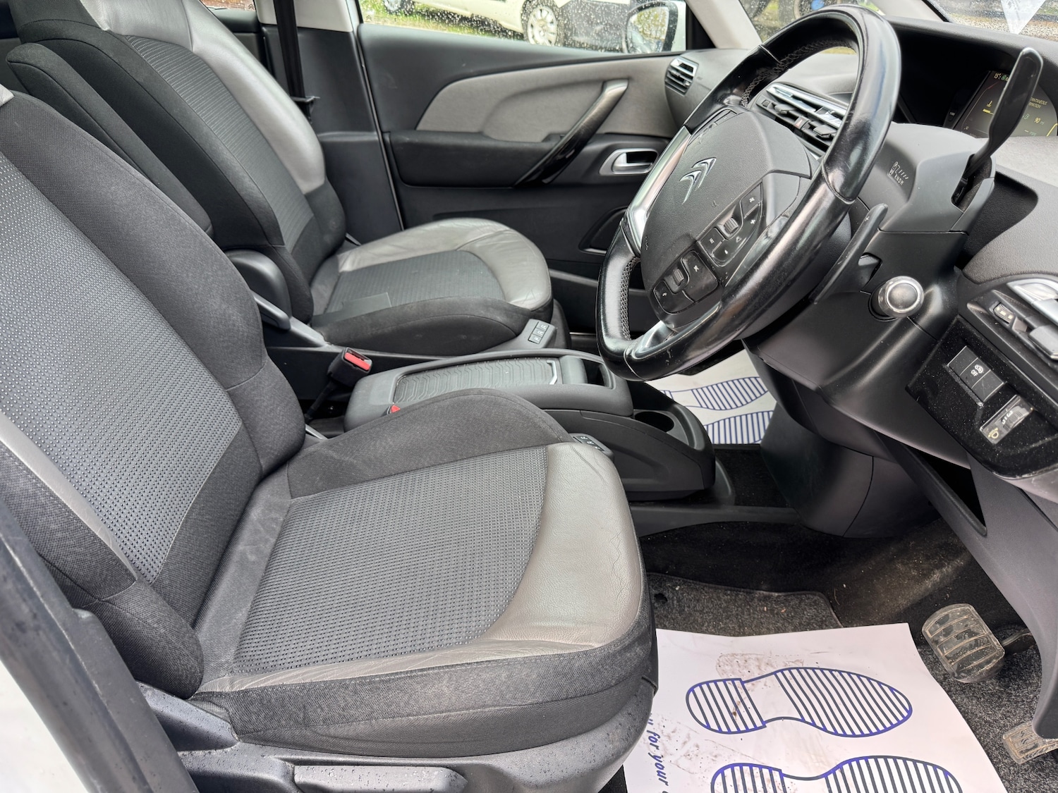 Used Citroen C4 Grand Picasso 2016 for sale - 76340860: Photo 11