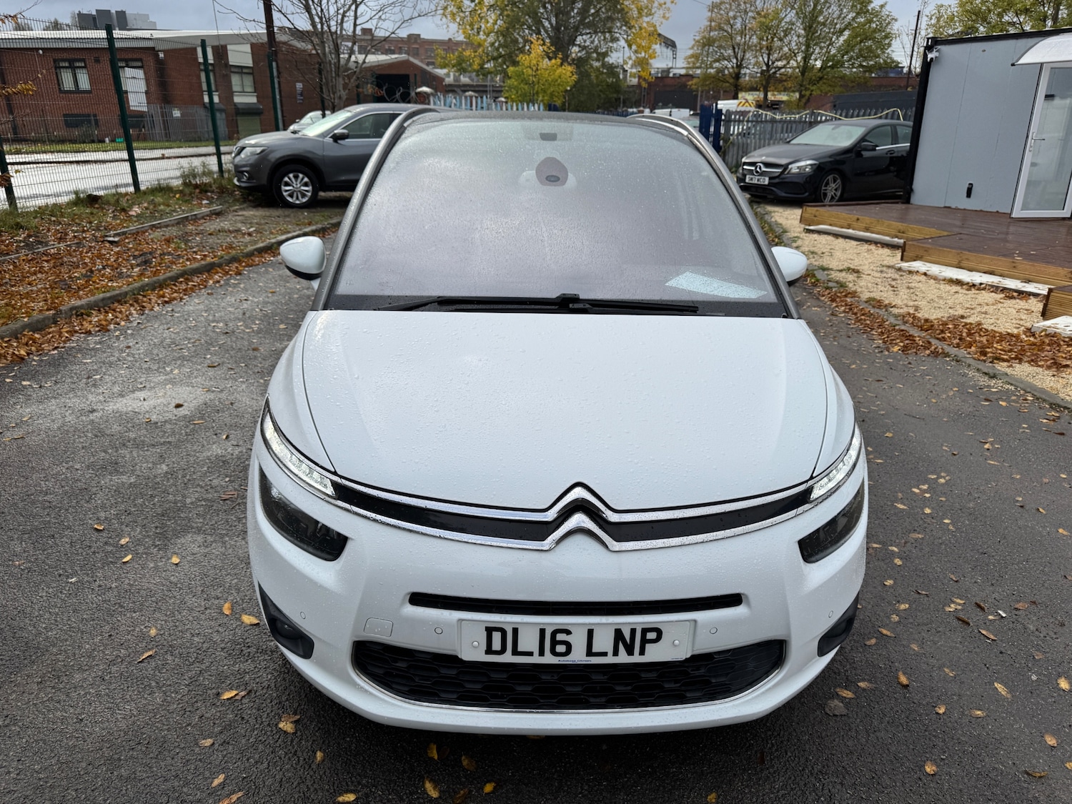 Used Citroen C4 Grand Picasso 2016 for sale - 76340860: Photo 3