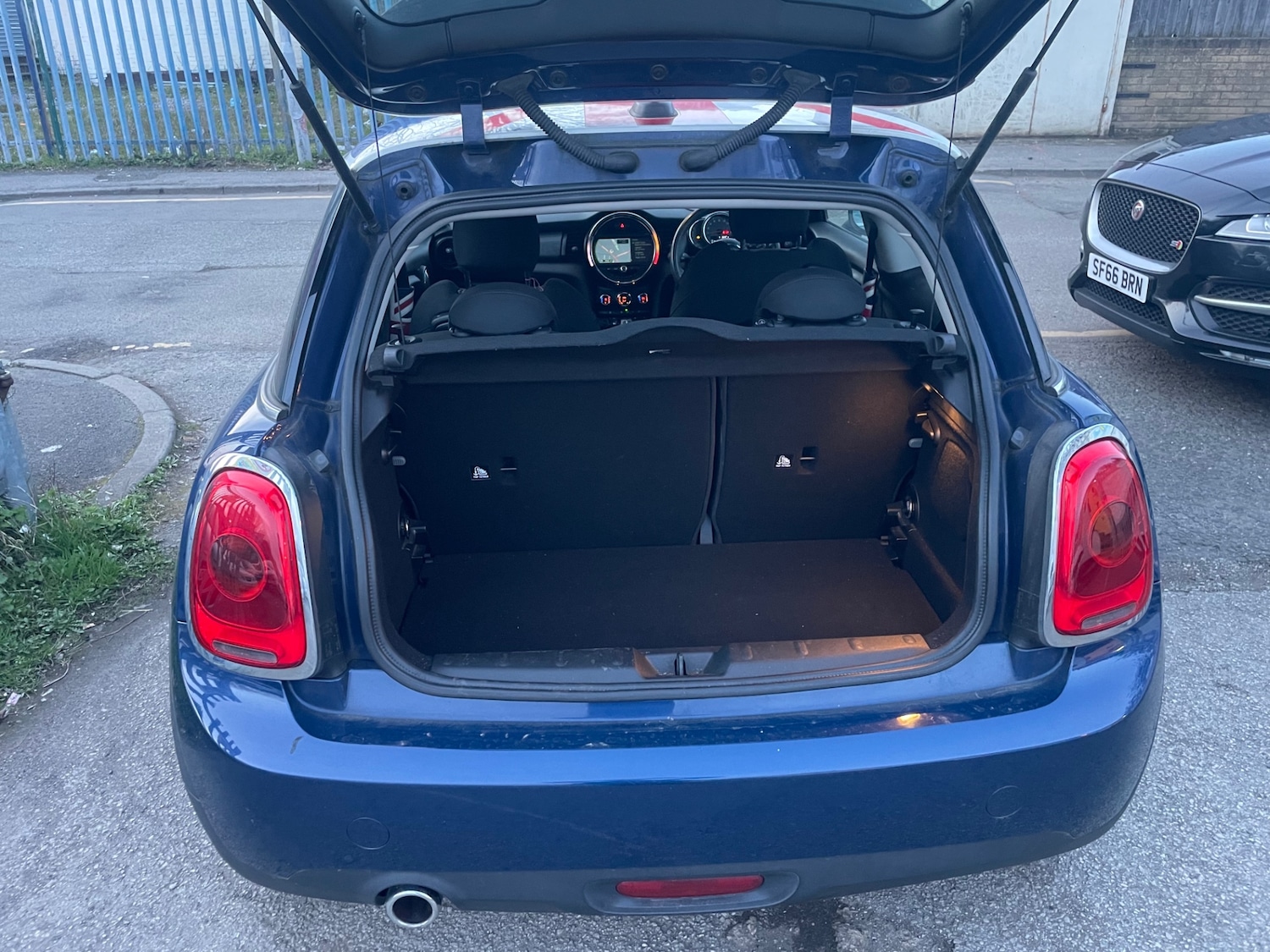 Used MINI Hatch 2015 for sale - 77837417: Photo 7