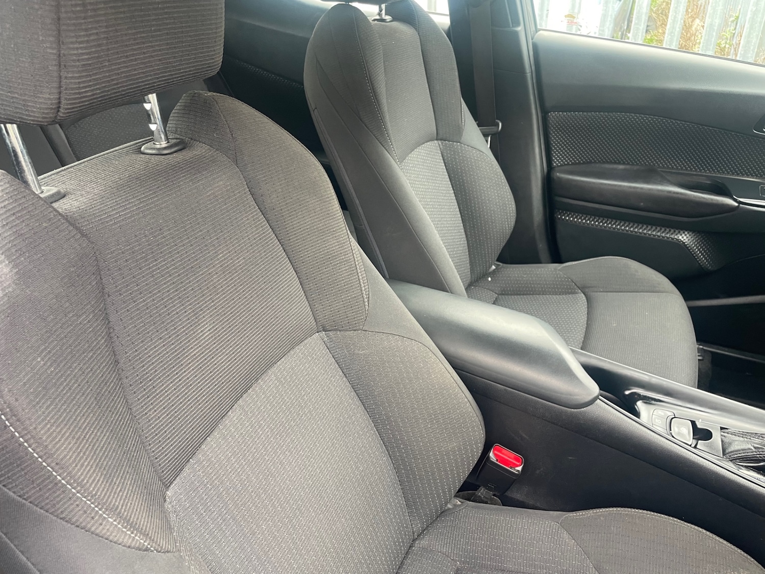 Used Toyota C-HR 2017 for sale - 77778756: Photo 12