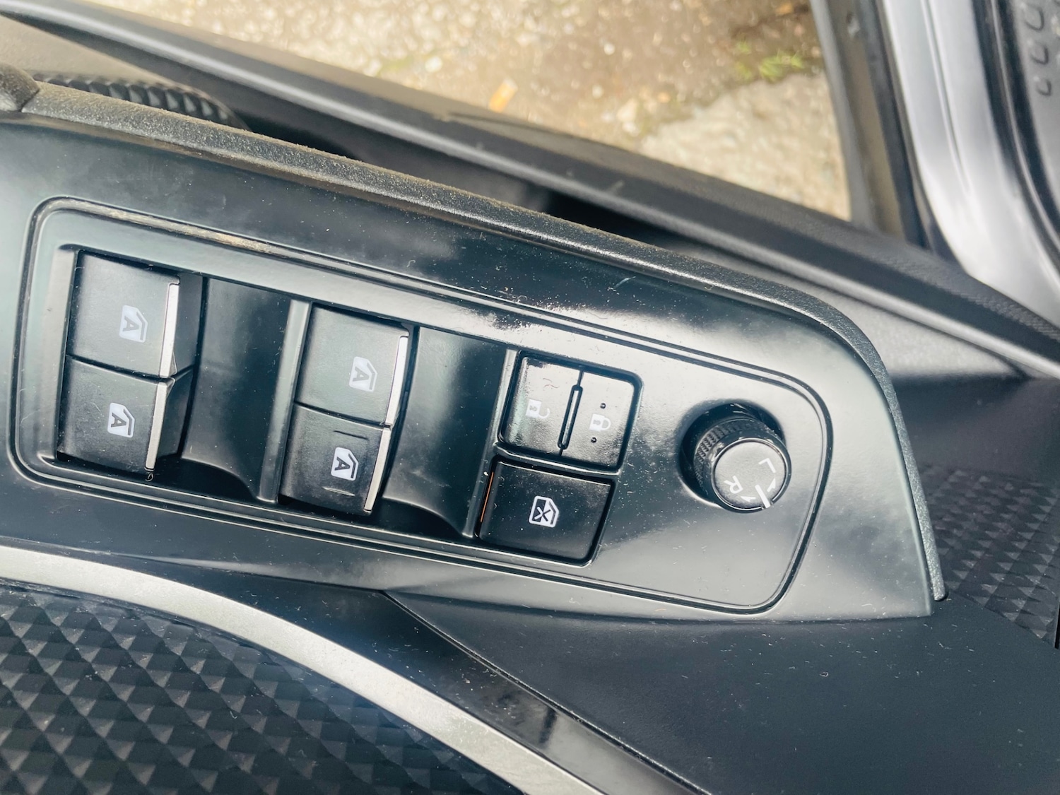 Used Toyota C-HR 2017 for sale - 77778756: Photo 14