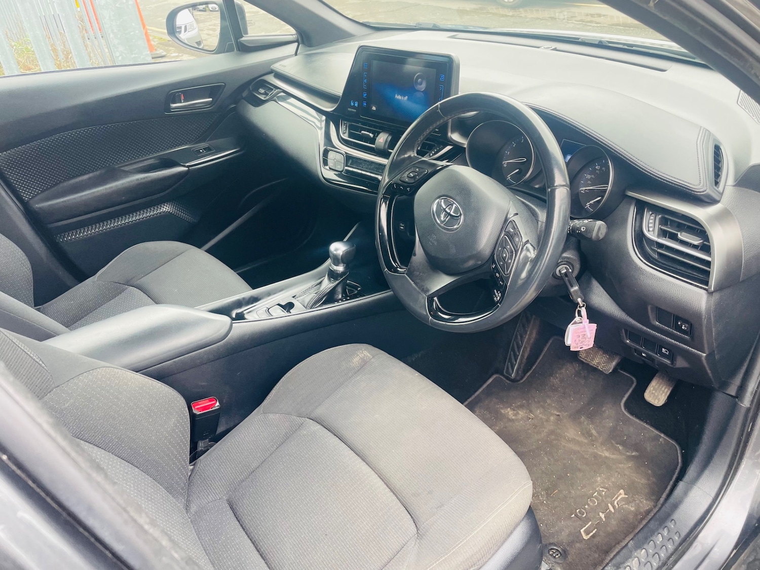 Used Toyota C-HR 2017 for sale - 77778756: Photo 7