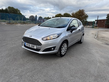 Used Ford Fiesta 2016 for sale - 75802794: Photo