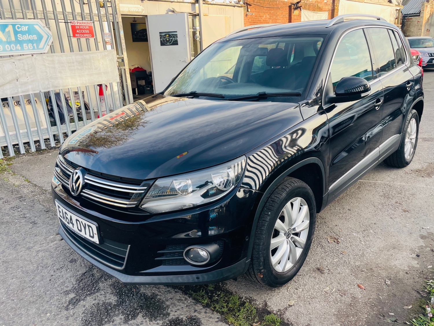 Used Volkswagen Tiguan 2014 for sale - 76669190: Photo 3